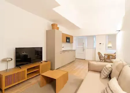 Mac Mahon E Apartment Milan