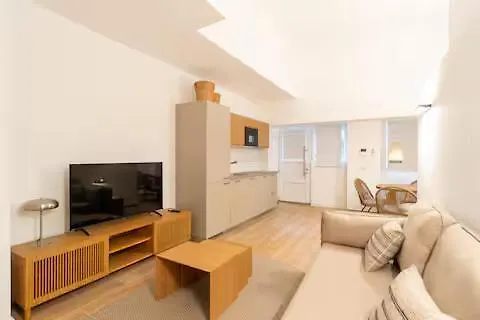 Mac Mahon E Apartment Milan